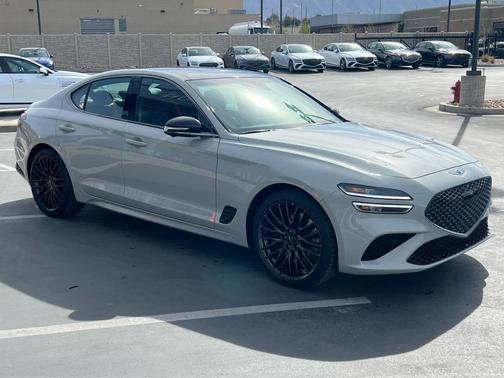 Vatna Gray 2026 Genesis G70 3.3T Prestige Graphite