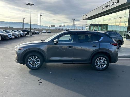 2022 Mazda CX-5 2.5 S Preferred Package
