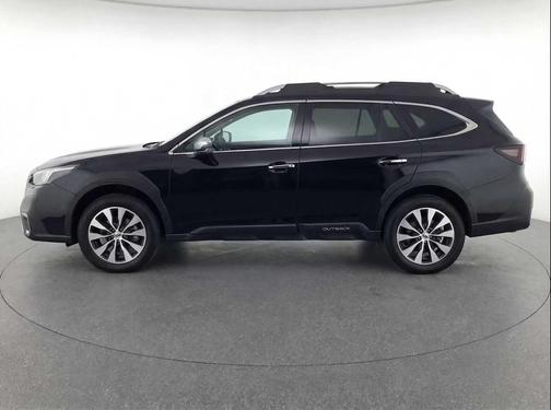 Crystal Black Silica 2023 Subaru Outback Touring XT