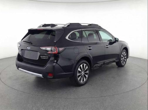 Crystal Black Silica 2023 Subaru Outback Touring XT