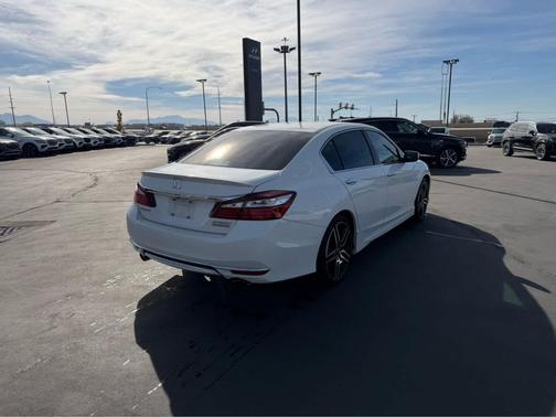 2017 Honda Accord Sport SE