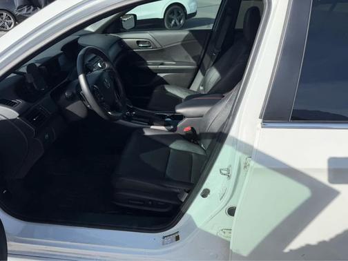 2017 Honda Accord Sport SE