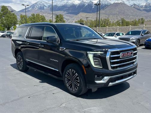 Onyx Black 2025 GMC Yukon XL Elevation 4WD