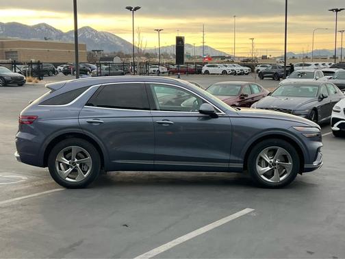 2026 Genesis GV70 2.5T Select