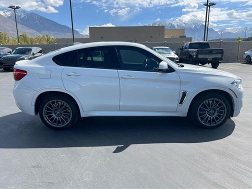 Alpine White 2015 BMW X6 M AWD 4dr