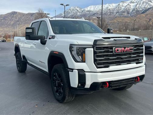 2025 GMC Sierra 3500 AT4