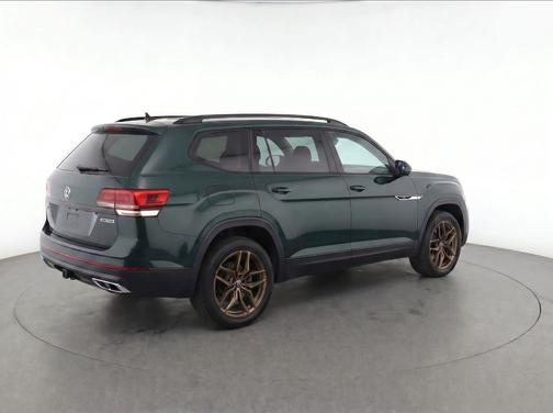 Racing Green Metallic 2021 Volkswagen Atlas 3.6L SEL