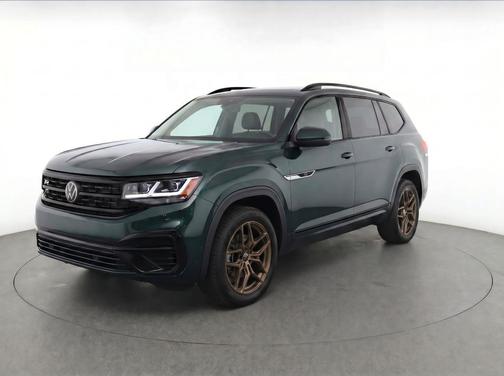 Racing Green Metallic 2021 Volkswagen Atlas 3.6L SEL