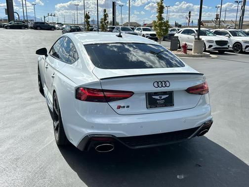 2022 Audi RS 5 2.9T