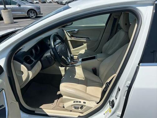 2013 Volvo S60 T5 Premier Plus