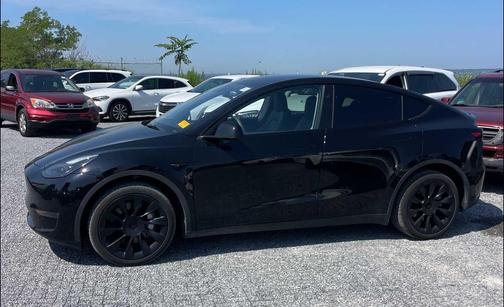2023 Tesla Model Y Long Range Dual Motor All-Wheel Drive