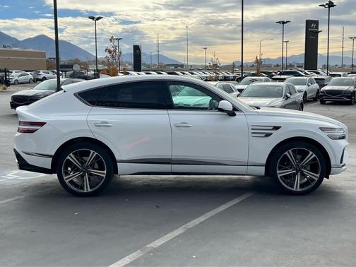 Alta White 2026 Genesis GV80 Coupe 3.5T e-SC