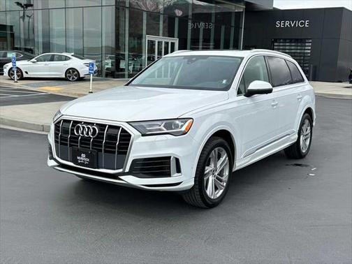 2023 Audi Q7 55 Premium Plus