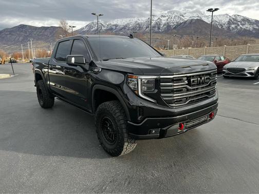 2025 GMC Sierra 1500 AT4