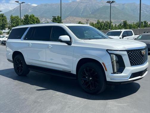 2025 Cadillac Escalade ESV Premium Luxury