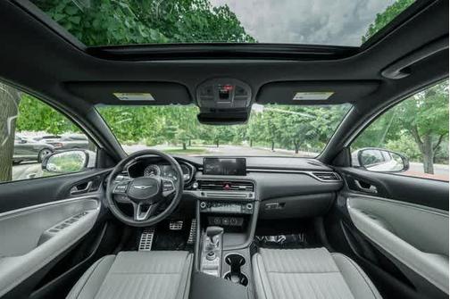 2025 Genesis G70 3.3T AWD Sport Advanced