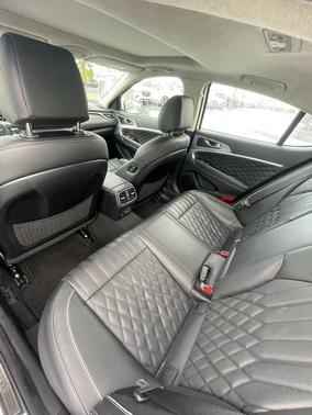 2021 Genesis G70 2.0T AWD
