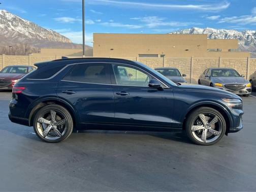 2023 Genesis GV70 2.5T AWD