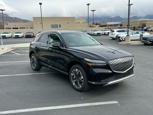 2026 Genesis Electrified GV70 Standard
