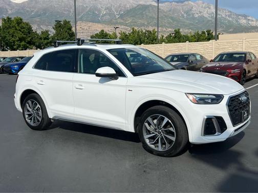 2024 Audi Q5 45 S line Premium Plus