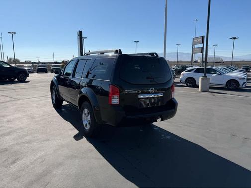 2011 Nissan Pathfinder S