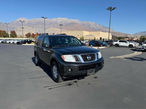 2011 Nissan Pathfinder S