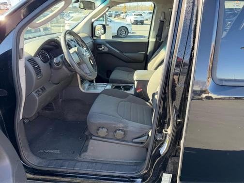 2011 Nissan Pathfinder S