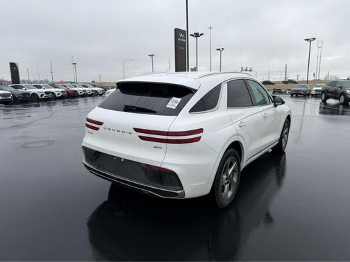 2026 Genesis GV70 2.5T