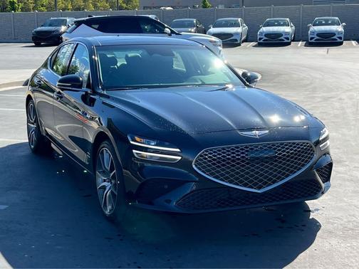 Vik Black 2026 Genesis G70 2.5T AWD Prestige
