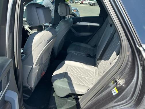 2018 Audi SQ5 3.0T Premium Plus