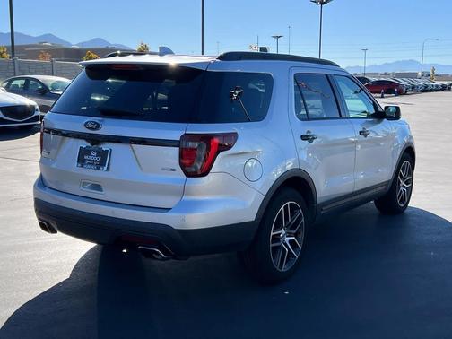 2016 Ford Explorer Sport