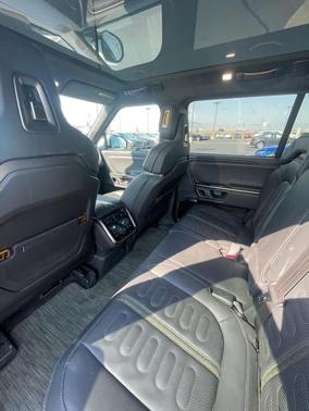 2023 Rivian R1S Adventure