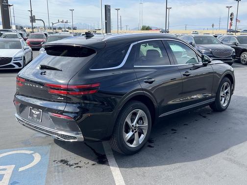 Vik Black 2026 Genesis GV70 2.5T