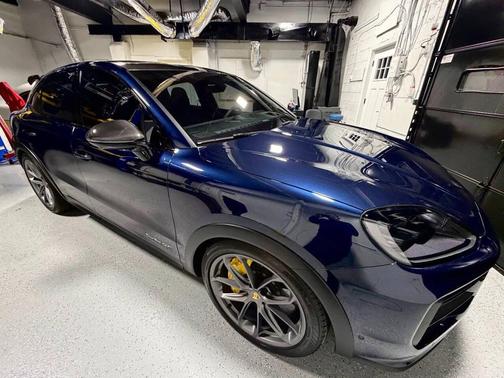 2024 Porsche Cayenne Turbo GT