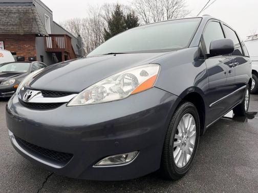 2008 Toyota Sienna XLE Limited