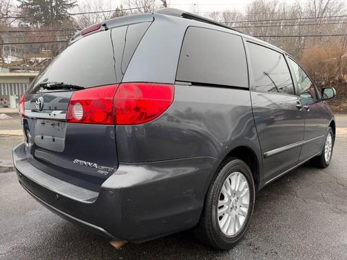 2008 Toyota Sienna XLE Limited