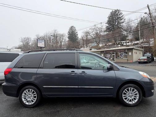 2008 Toyota Sienna XLE Limited