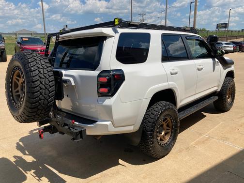 2020 Toyota 4Runner SR5