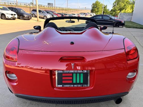 Aggressive Victory Red 2006 Pontiac Solstice Base