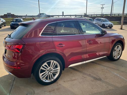 2018 Audi Q5 2.0T Premium Plus