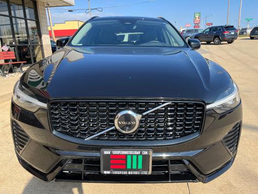 2025 Volvo XC60 B5 AWD Plus