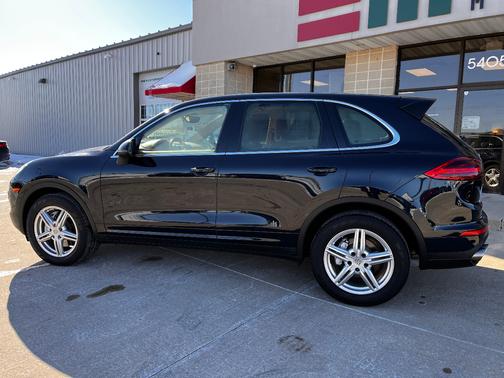 2017 Porsche Cayenne Cayenne S