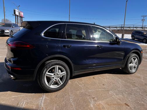 2017 Porsche Cayenne Cayenne S