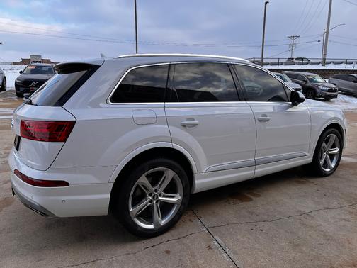 2019 Audi Q7 55 Prestige