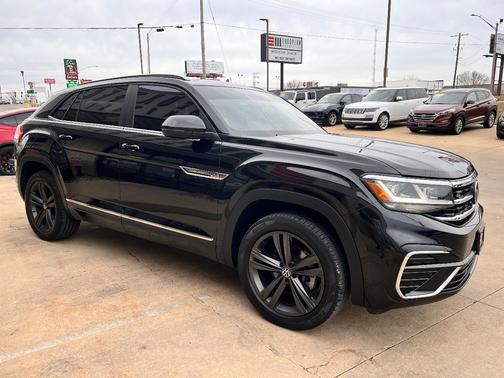 2021 Volkswagen Atlas Cross Sport 3.6L V6 SE w/Technology R-Line