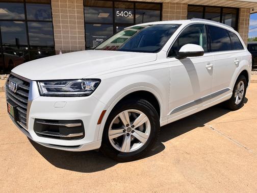 Glacier White 2019 Audi Q7 45 Premium