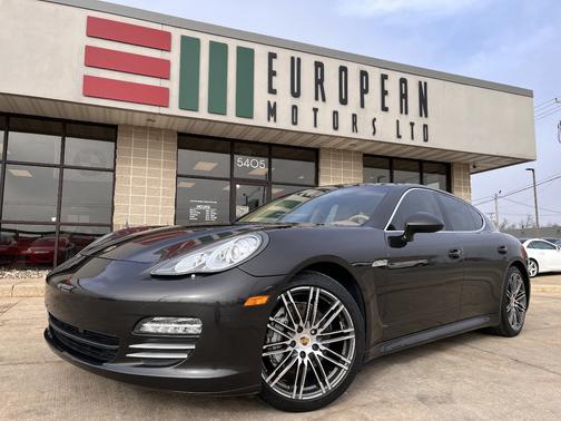 2012 Porsche Panamera Panamera 4S