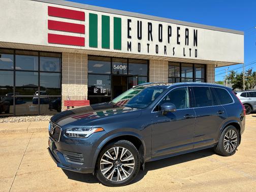 2020 Volvo XC90 T6 Momentum