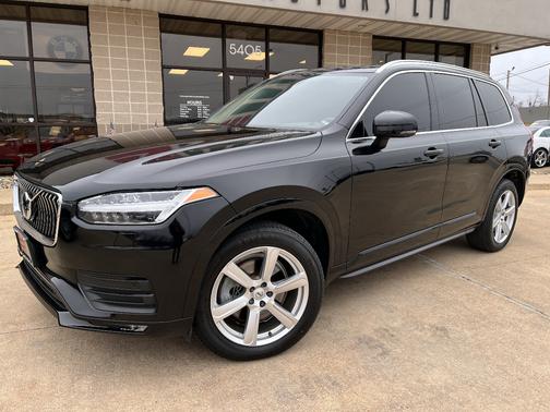 Onyx Black Metallic 2022 Volvo XC90 T6 Momentum