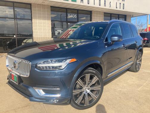 2022 Volvo XC90 T6 Inscription